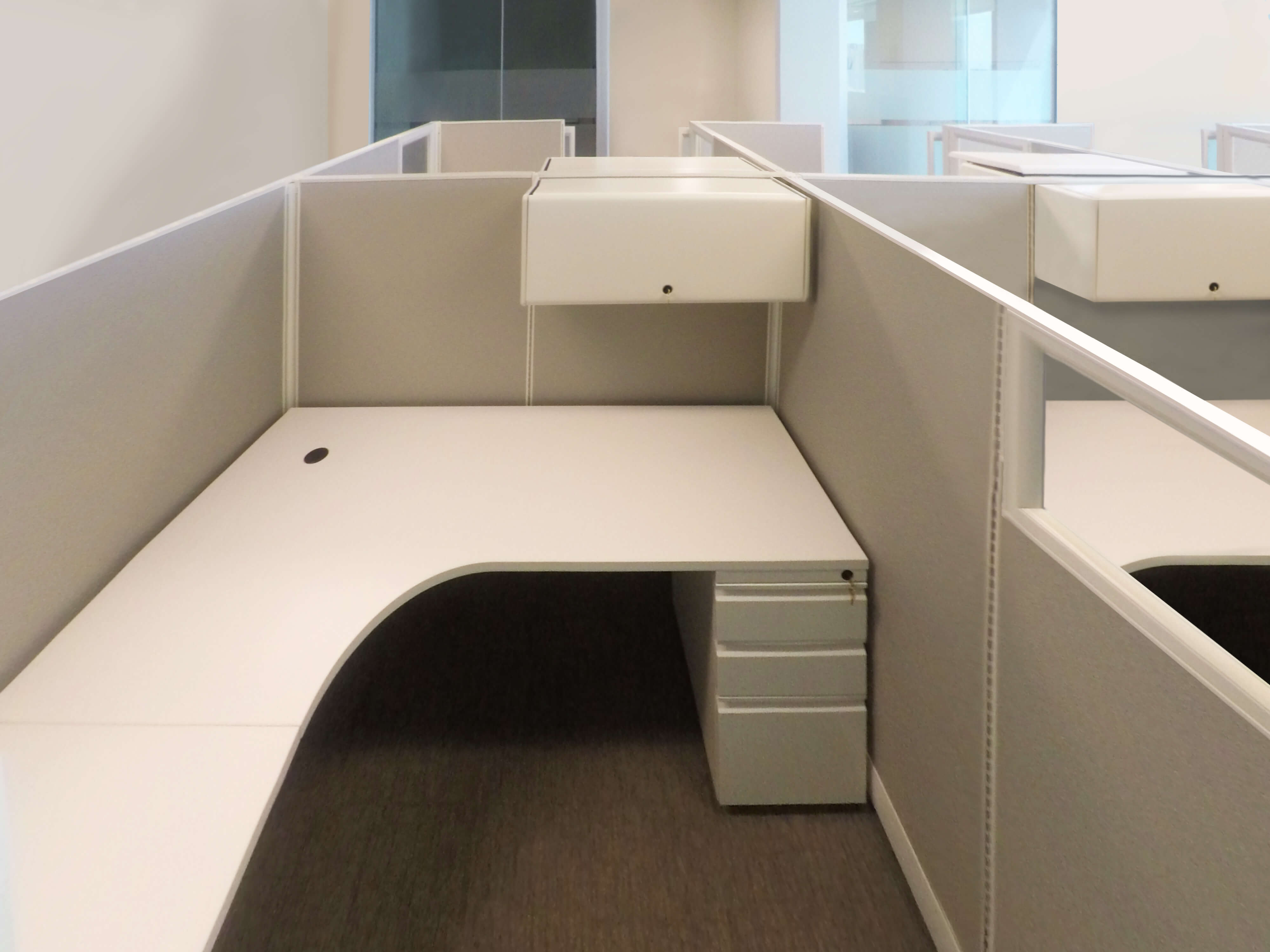 L shaped cubicles 529 4